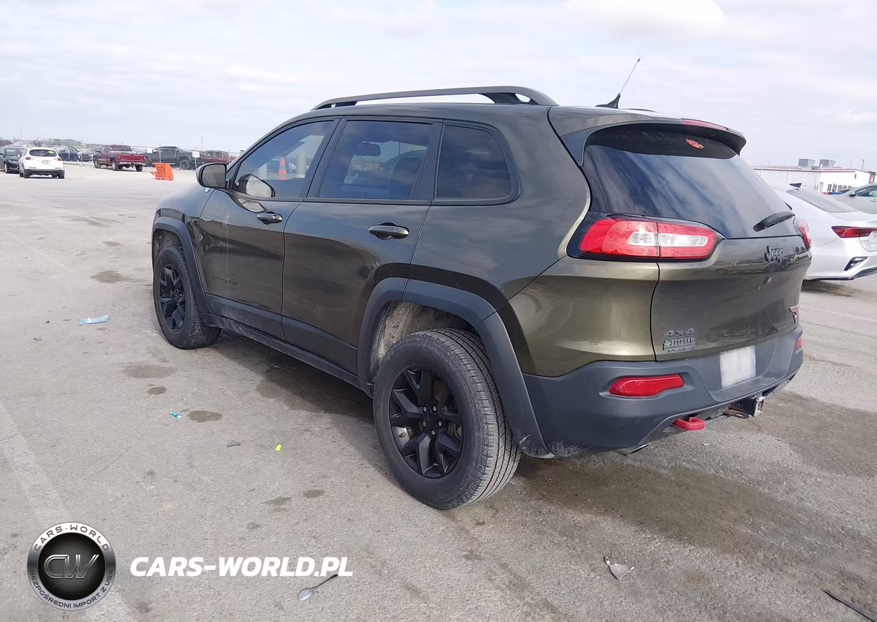 2015 Jeep Cherokee Trailhawk VIN:1C4PJMBS4FW576262 - 3