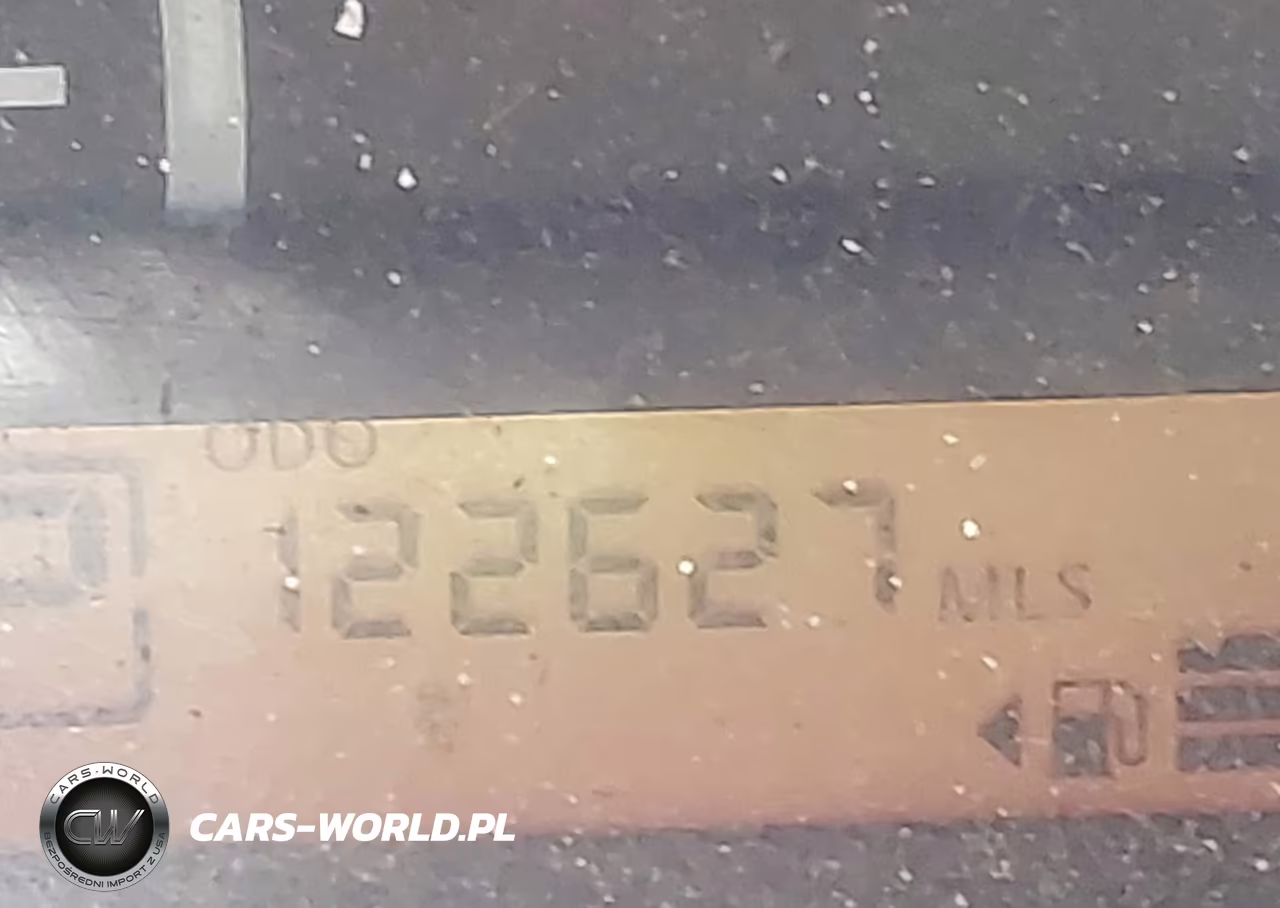 2018 Nissan Versa 1.6 S+ VIN:3N1CN7AP5JL841418 - 16
