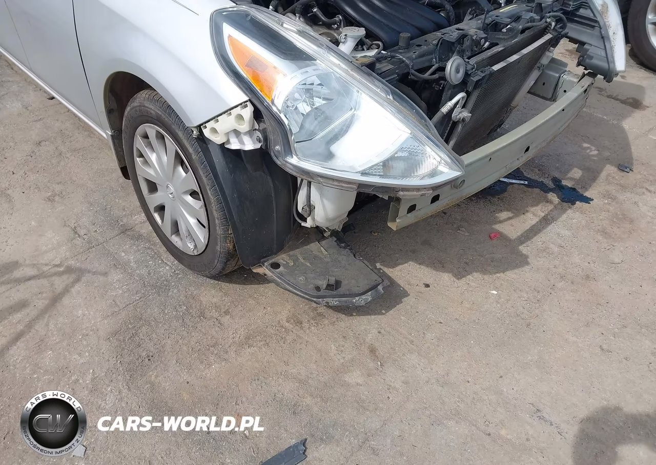 2018 Nissan Versa 1.6 S+ VIN:3N1CN7AP5JL841418 - 18