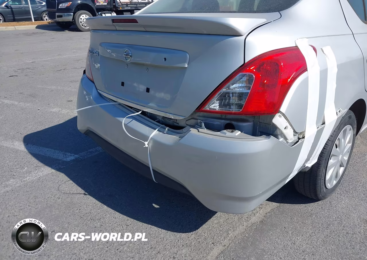 2018 Nissan Versa 1.6 S+ VIN:3N1CN7AP5JL841418 - 19