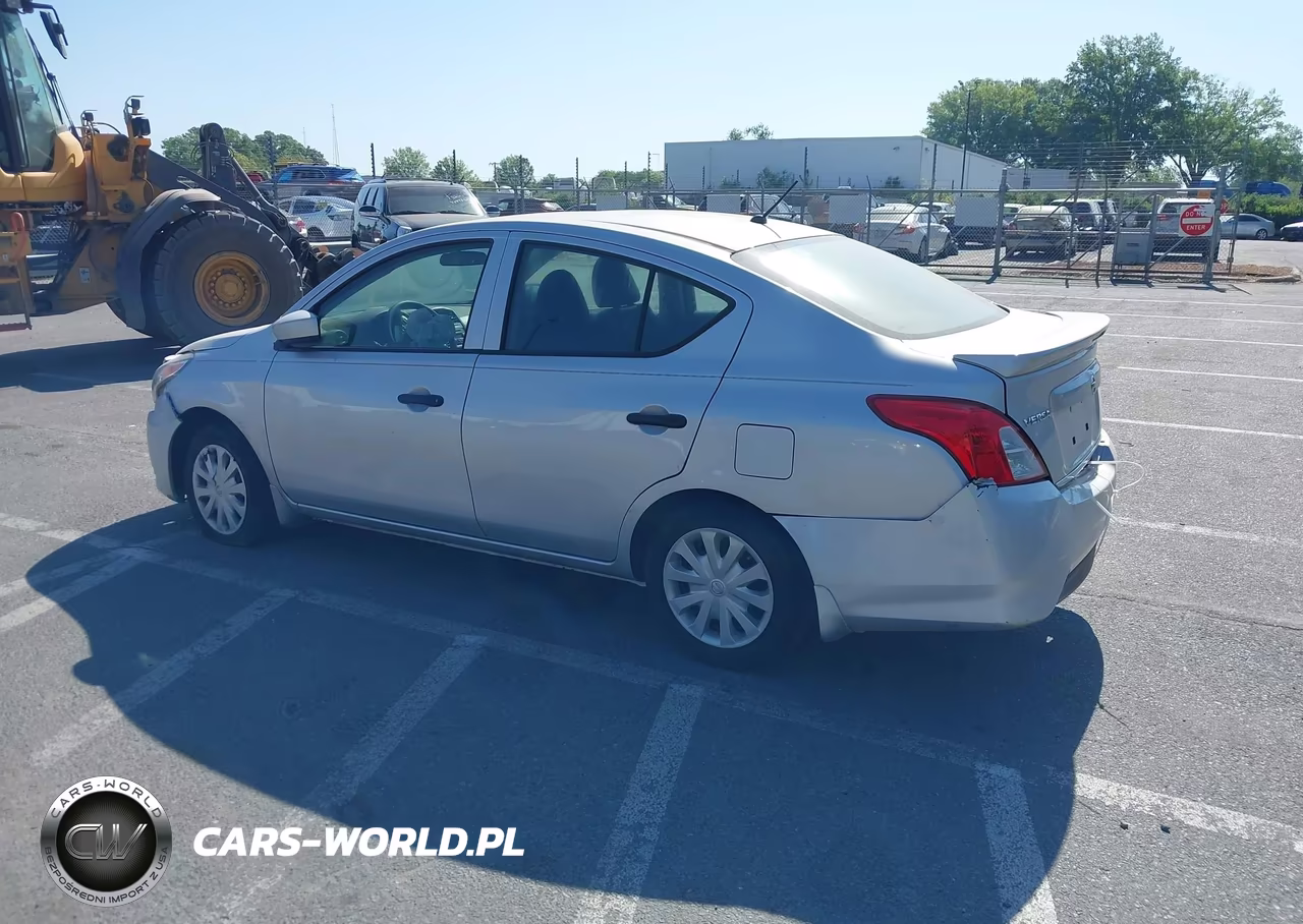 2018 Nissan Versa 1.6 S+ VIN:3N1CN7AP5JL841418 - 3