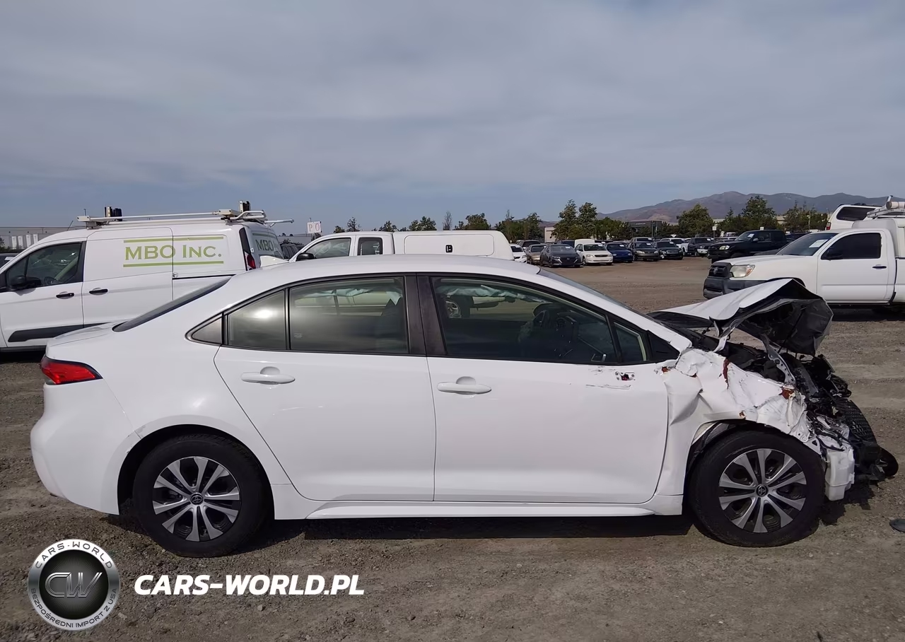 2022 Toyota Corolla Hybrid Le VIN:JTDEAMDE5N3013400 - 11