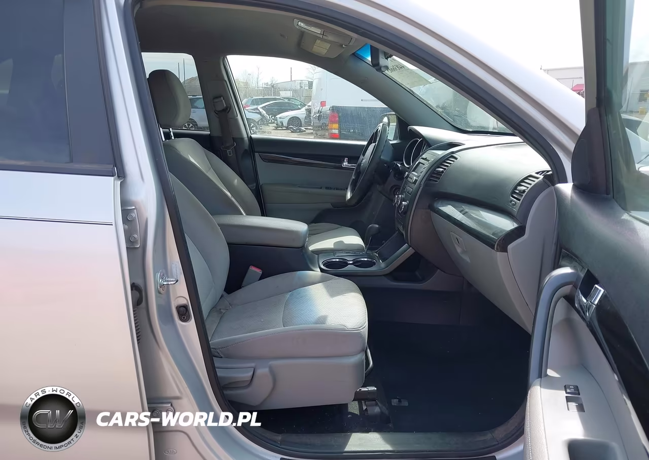 2012 Kia Sorento Lx VIN:5XYKTDA64CG306532 - 5