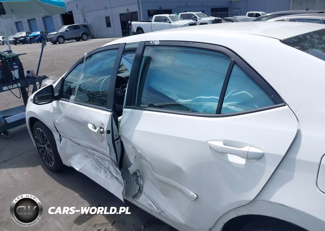 2016 Toyota Corolla S Plus VIN:5YFBURHEXGP388713 - 15