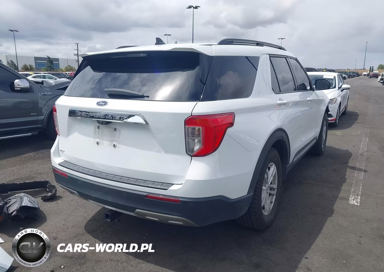2021 Ford Explorer Xlt VIN:1FMSK7DH5MGC17497 - 4