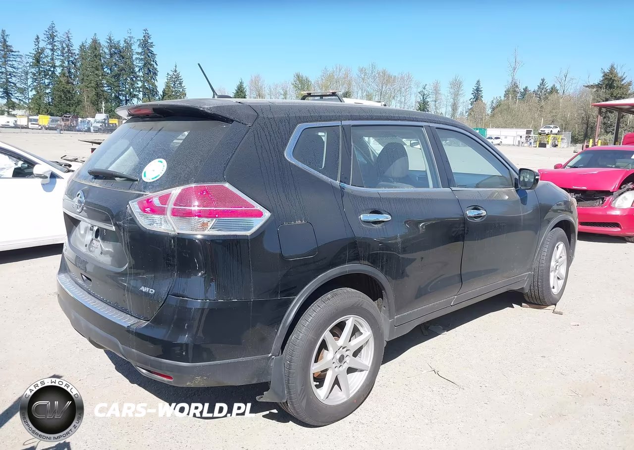 2015 Nissan Rogue S VIN:KNMAT2MV2FP562365 - 4