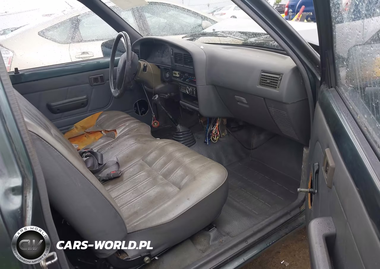 1992 Toyota Pickup 1-2 Ton Short Wheelbase VIN:JT4RN81A4N0090887 - 5