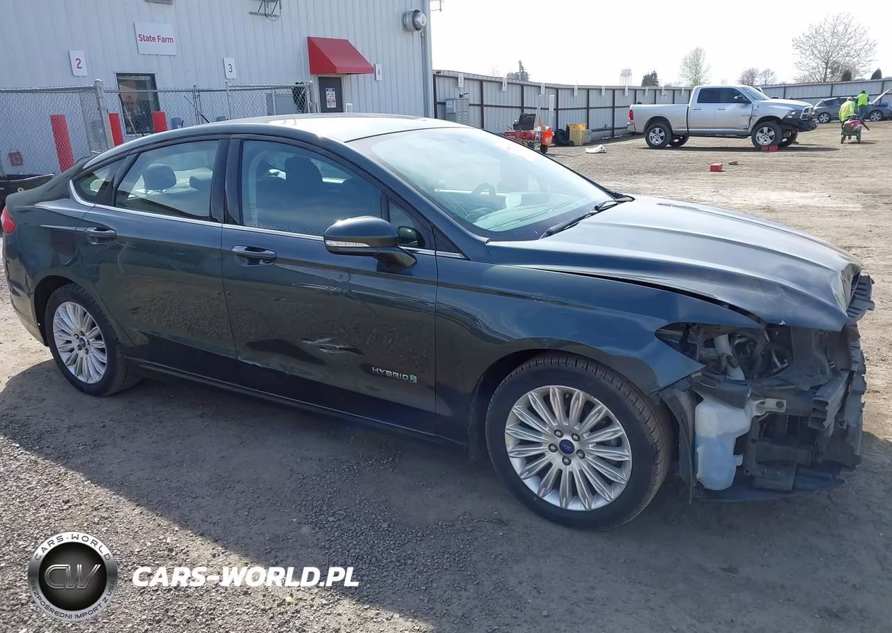 2015 Ford Fusion Hybrid Se VIN:3FA6P0LU8FR131857 - 13