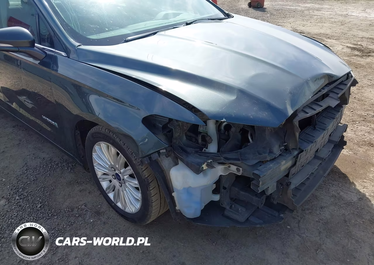 2015 Ford Fusion Hybrid Se VIN:3FA6P0LU8FR131857 - 18