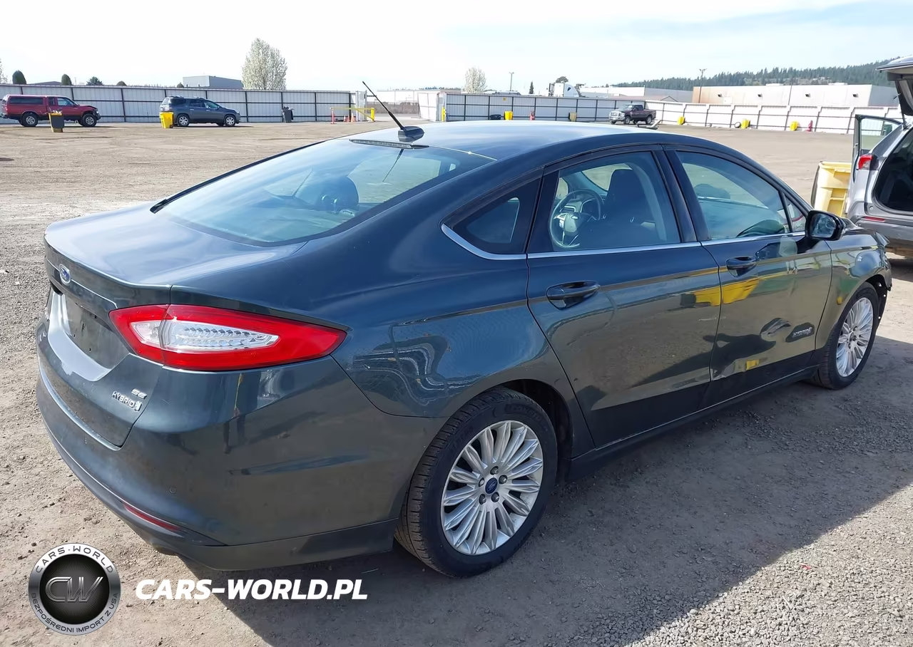 2015 Ford Fusion Hybrid Se VIN:3FA6P0LU8FR131857 - 4