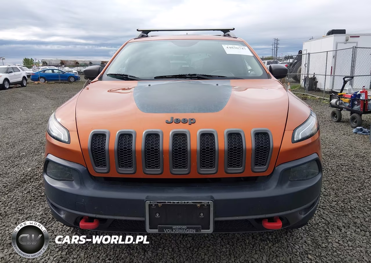 2015 Jeep Cherokee Trailhawk VIN:1C4PJMBS1FW653718 - 13