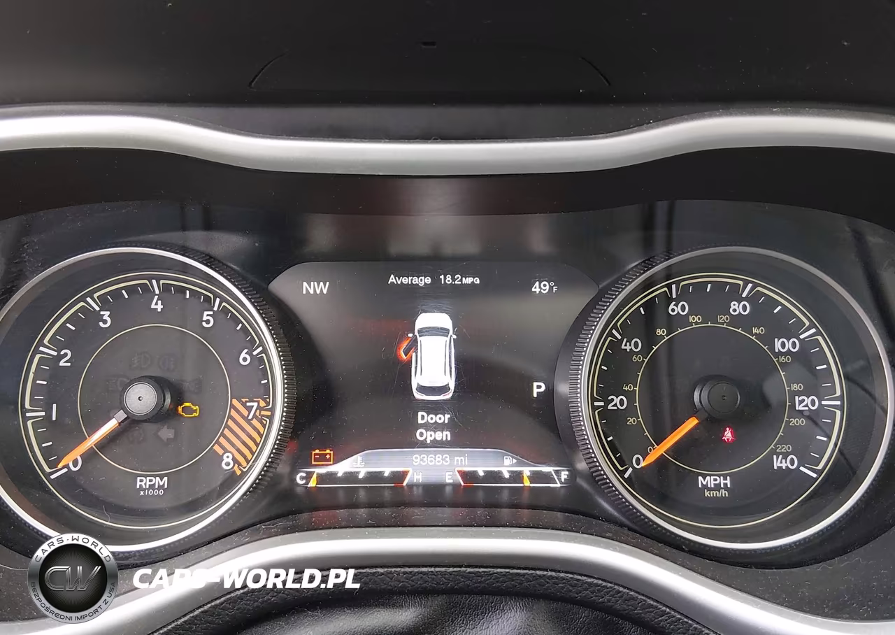 2015 Jeep Cherokee Trailhawk VIN:1C4PJMBS1FW653718 - 7