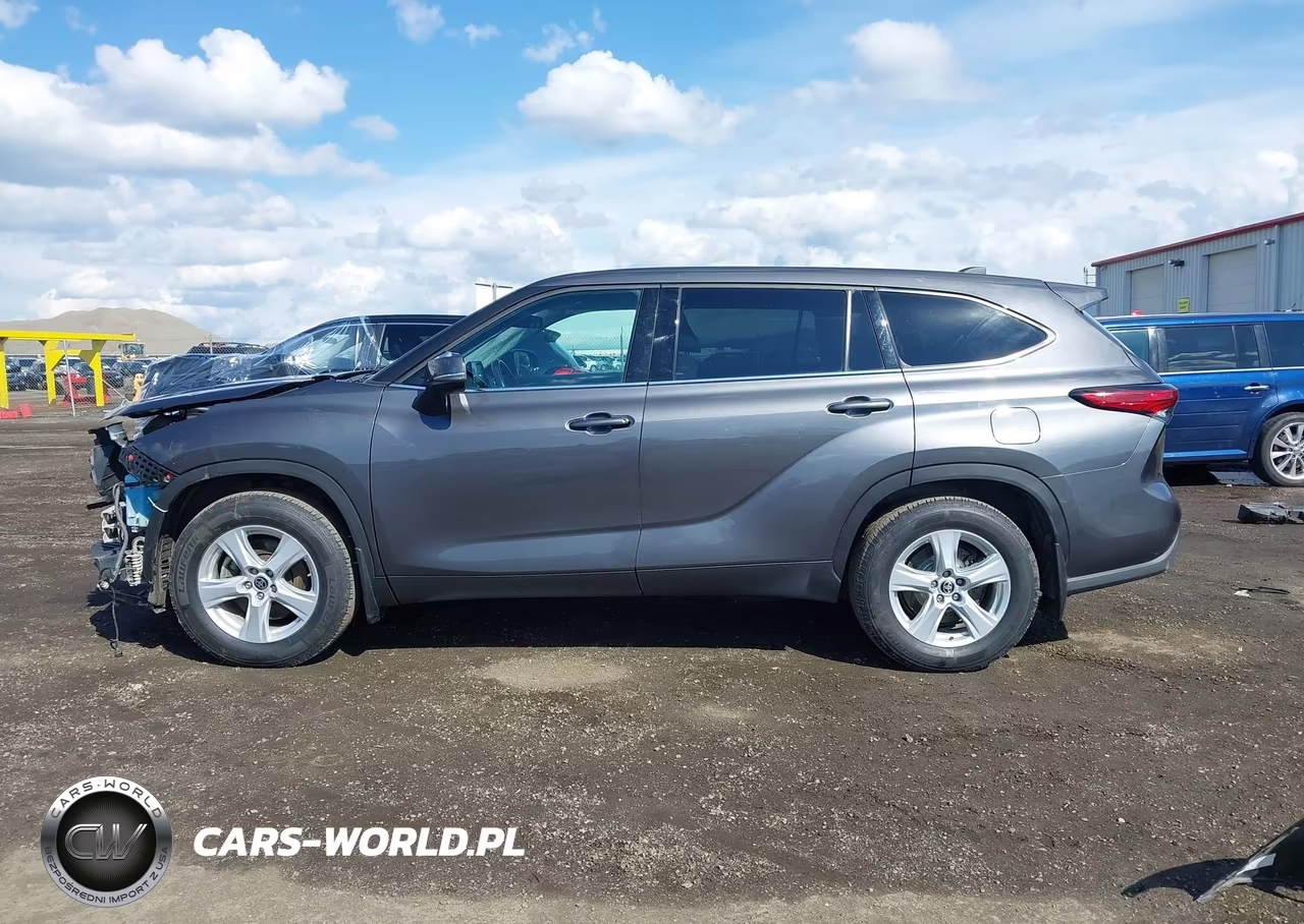 2022 Toyota Highlander Le VIN:5TDBZRBH0NS163175 - 15