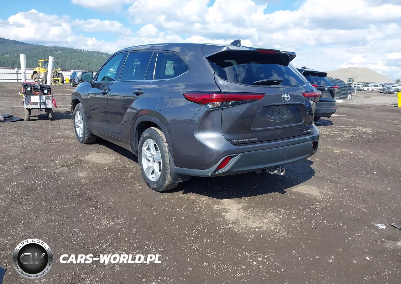 2022 Toyota Highlander Le VIN:5TDBZRBH0NS163175 - 3