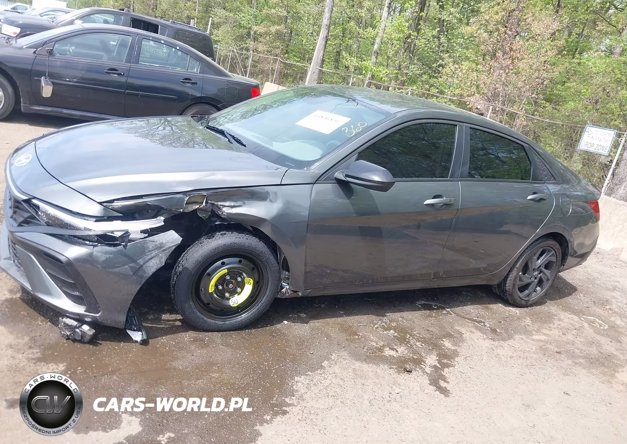 2026 Hyundai Elantra Sel Sport VIN:KMHLM4DG3TU120061 - 14