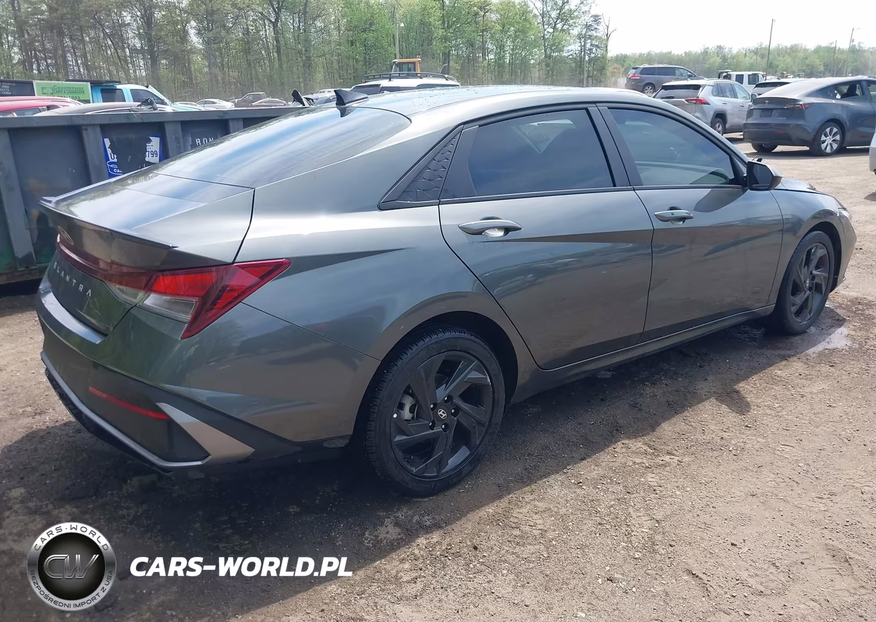 2026 Hyundai Elantra Sel Sport VIN:KMHLM4DG3TU120061 - 4