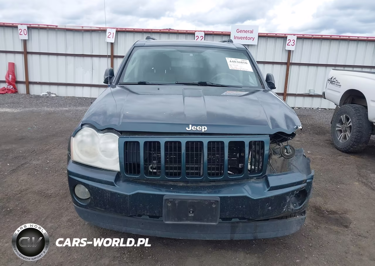 2005 Jeep Grand Cherokee Laredo VIN:1J4HR48N65C530215 - 12