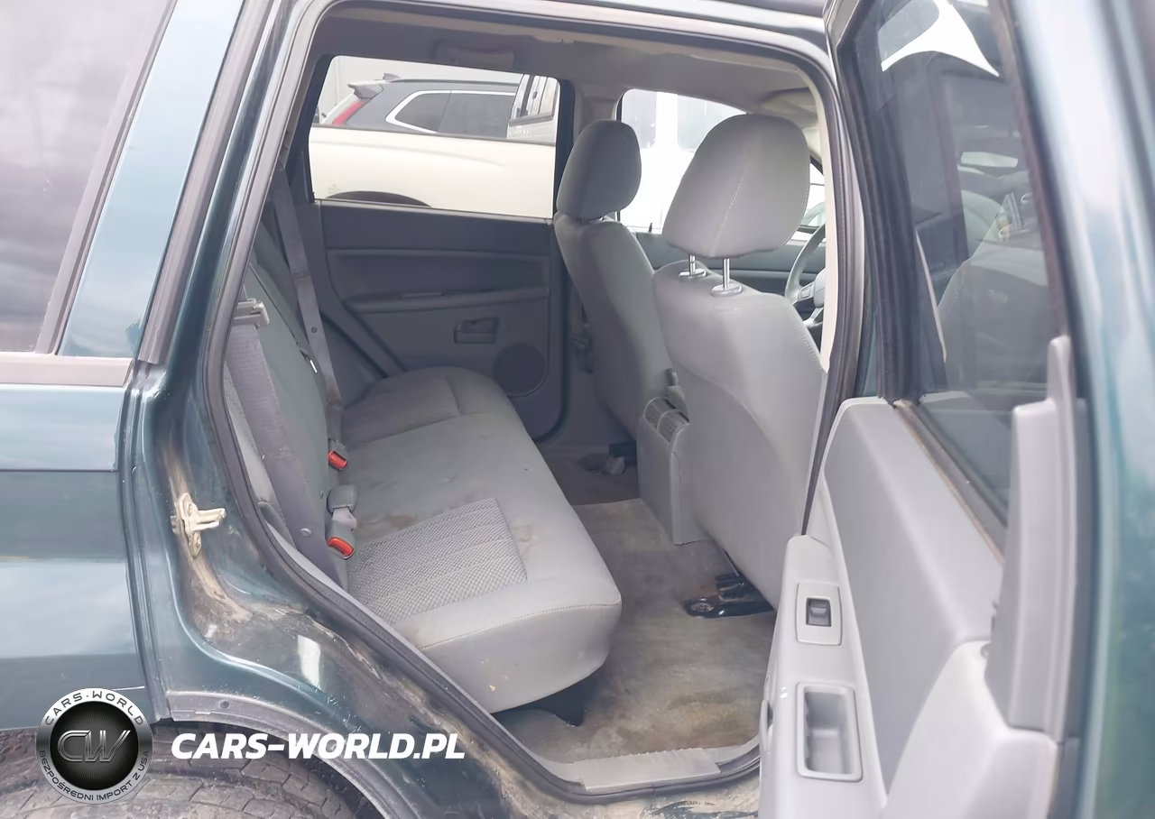 2005 Jeep Grand Cherokee Laredo VIN:1J4HR48N65C530215 - 8