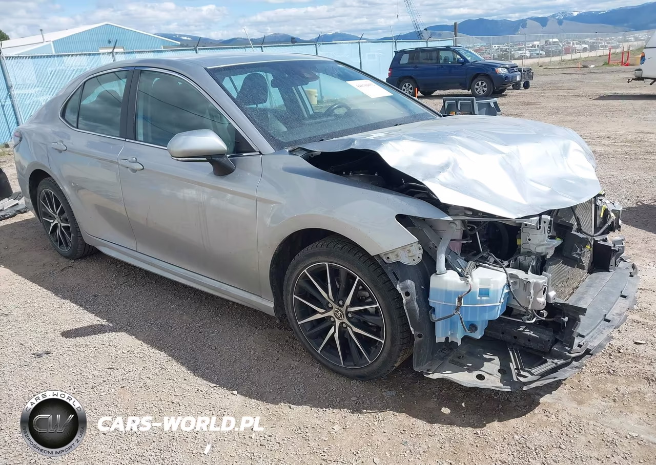 2022 Toyota Camry Se – zdjęcie 1 z 17