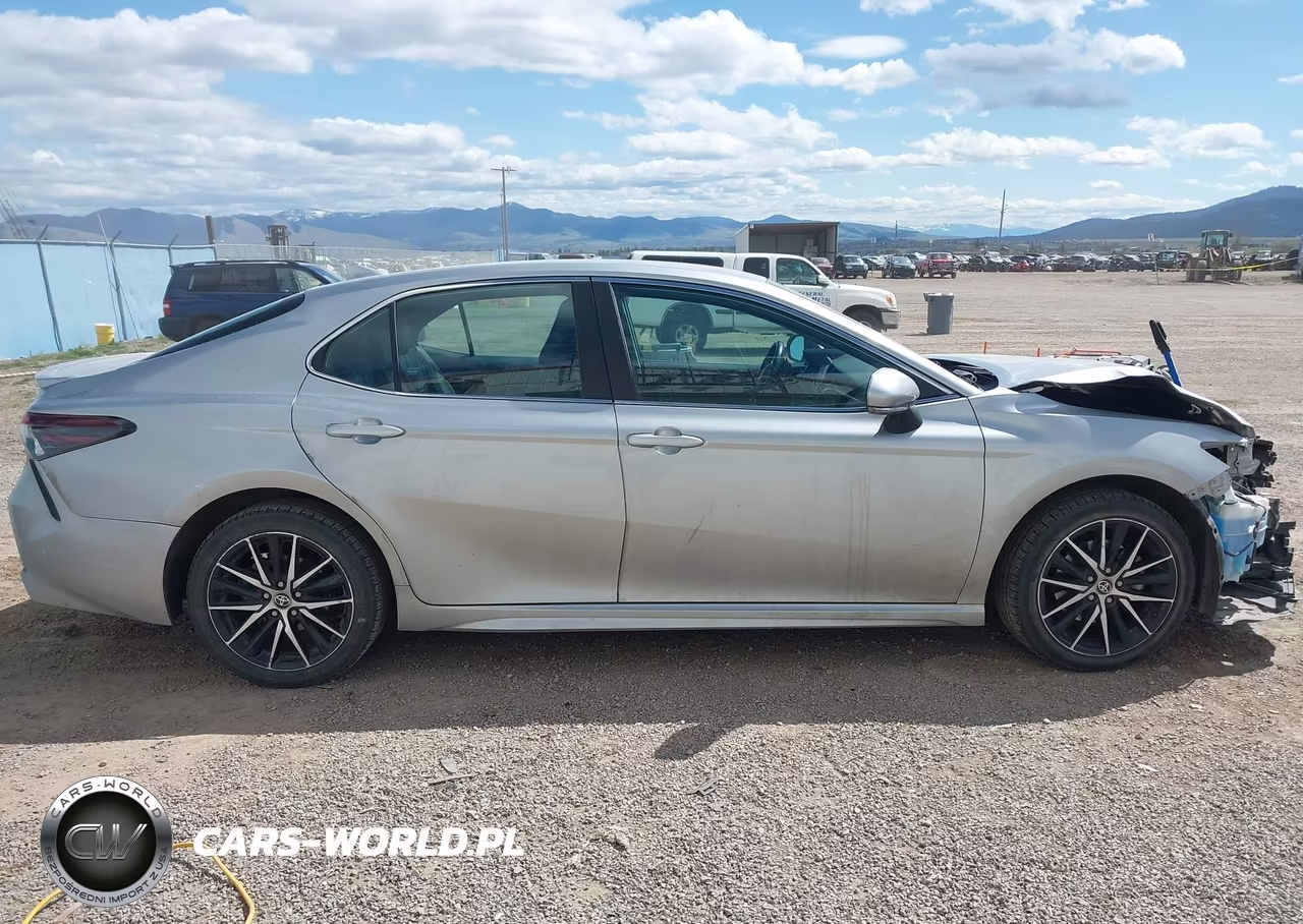 2022 Toyota Camry Se VIN:4T1G11AK2NU632365 - 14