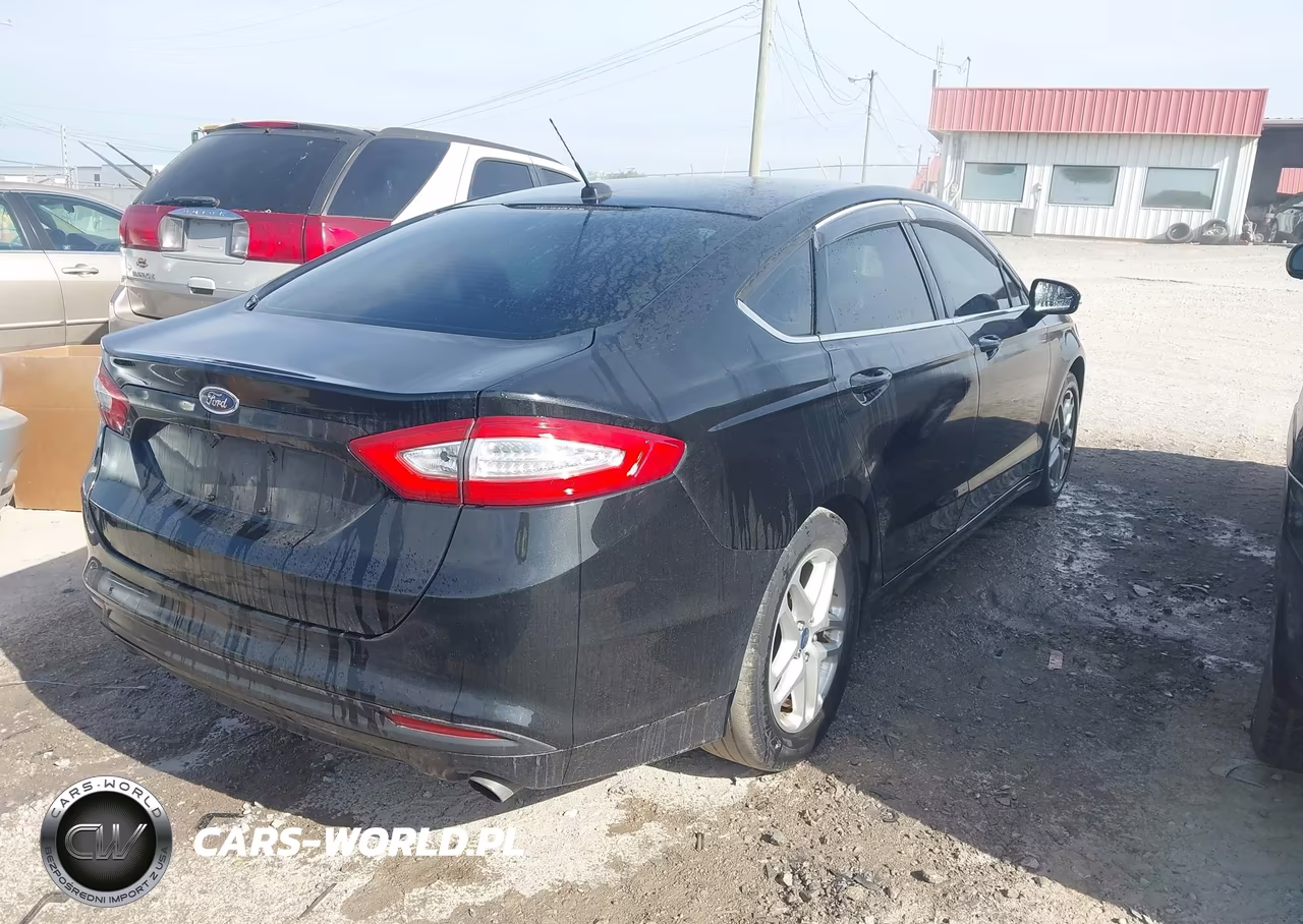 2015 Ford Fusion Se VIN:1FA6P0H74F5118013 - 4