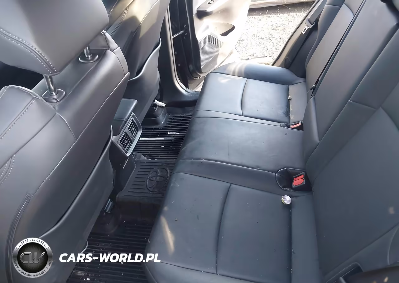 2022 Toyota Venza Xle VIN:JTEAAAAH1NJ096813 - 8
