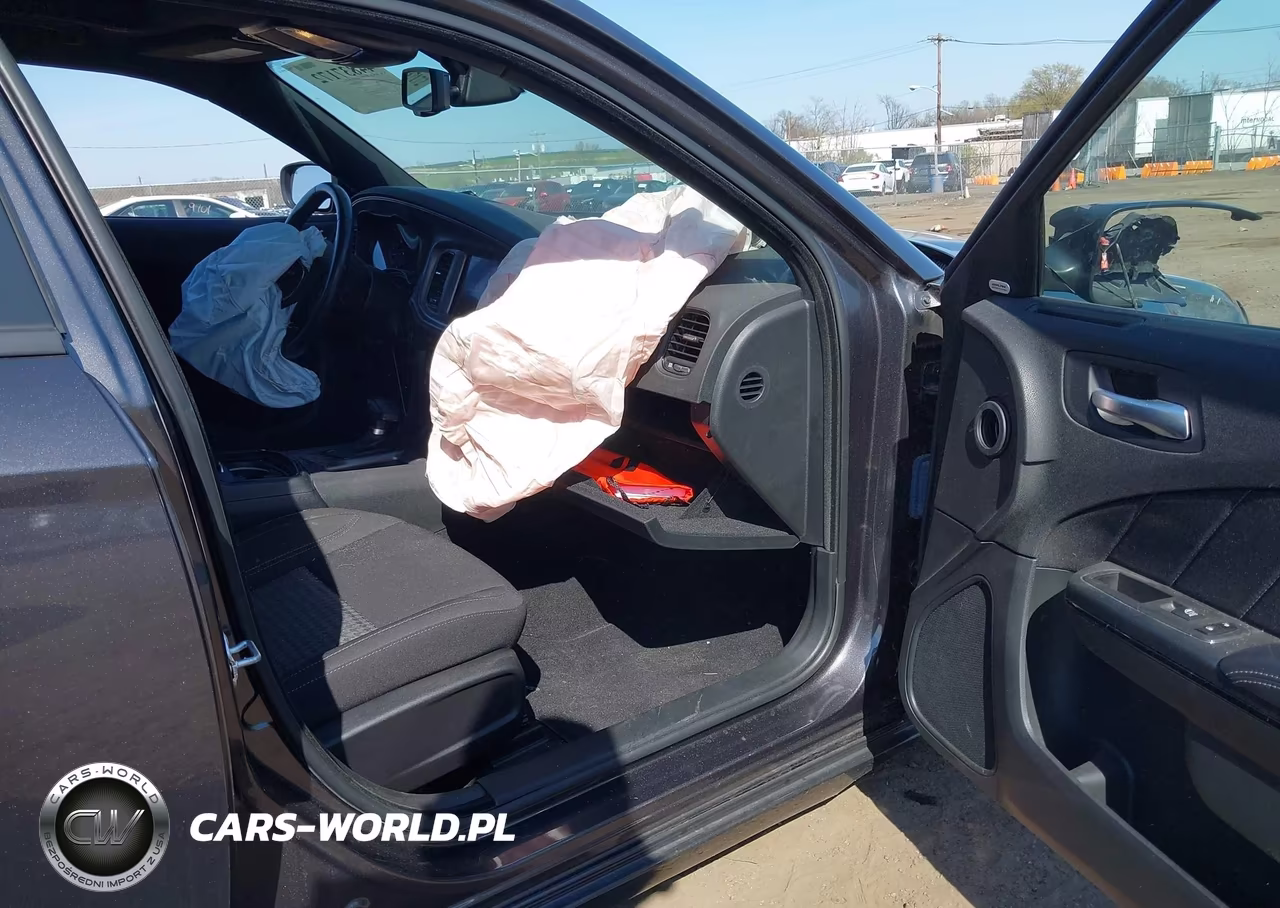 2023 Dodge Charger Sxt Awd VIN:2C3CDXJG2PH555998 - 5