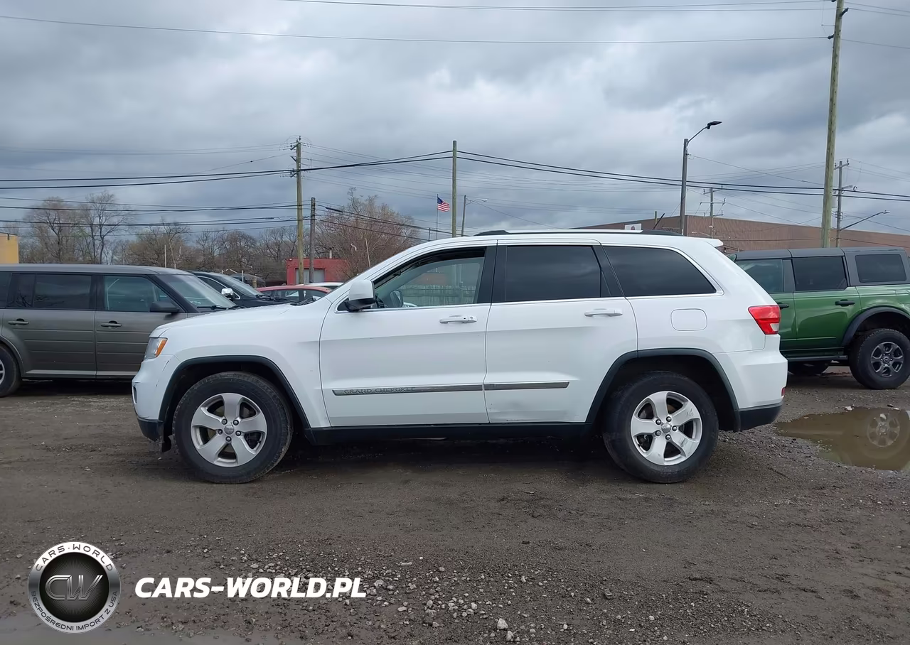 2013 Jeep Grand Cherokee Laredo VIN:1C4RJFAG4DC583549 - 14