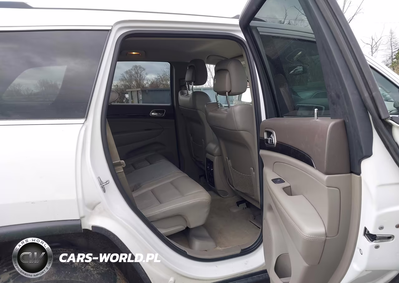 2013 Jeep Grand Cherokee Laredo VIN:1C4RJFAG4DC583549 - 8