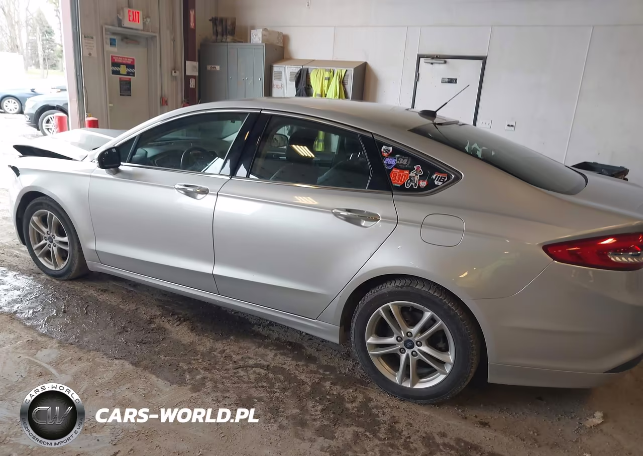 2018 Ford Fusion Se VIN:3FA6P0HD9JR114437 - 3