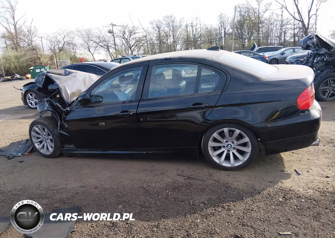 2011 BMW 328I xDrive VIN:WBAPK7C5XBF085693 - 14