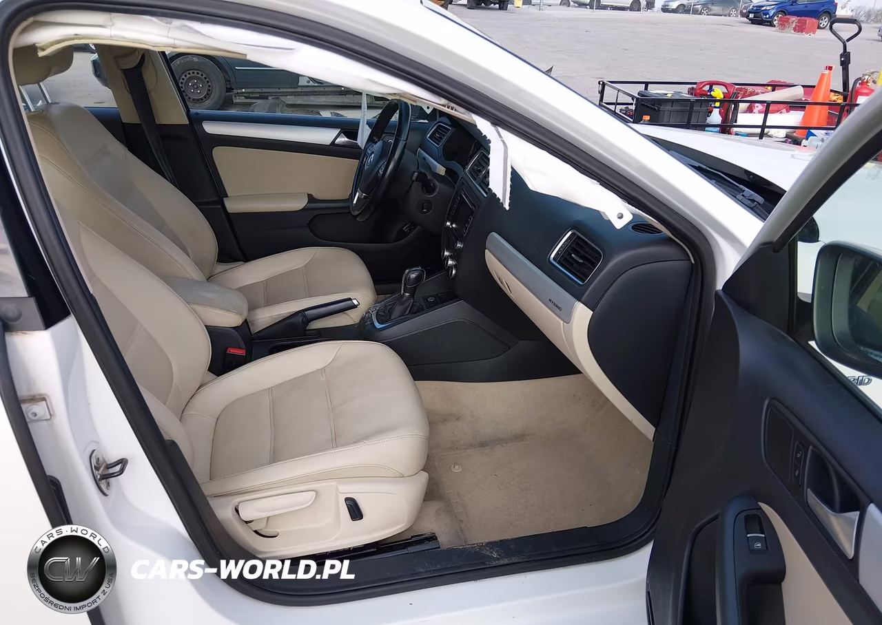 2014 Volkswagen Jetta Hybrid Se VIN:3VW637AJ4EM265121 - 5
