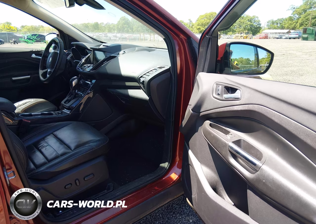 2016 Ford Escape Titanium VIN:1FMCU9J91GUA51024 - 5