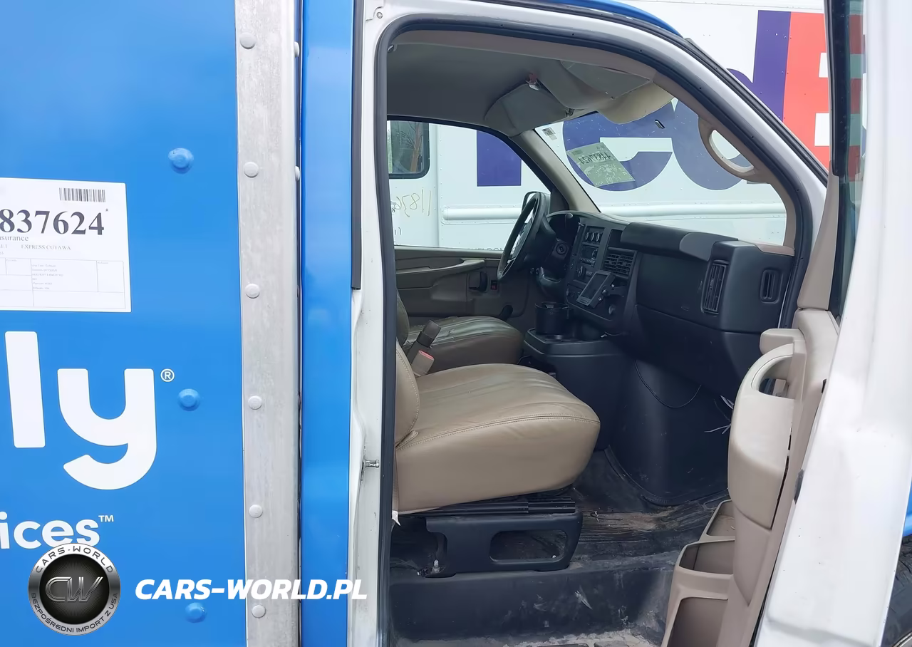 2009 Chevrolet Express Cutaway Work Van VIN:1GBHG31C291165763 - 6