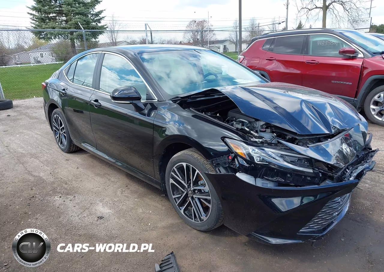 2026 Toyota Camry Xle VIN:4T1DBADK9TU043287 - 13