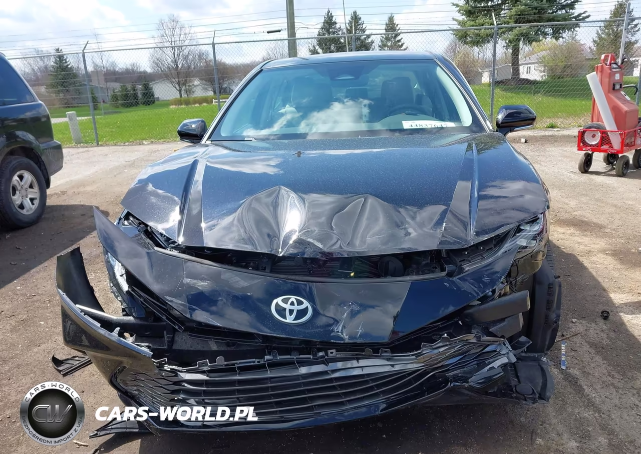2026 Toyota Camry Xle VIN:4T1DBADK9TU043287 - 6