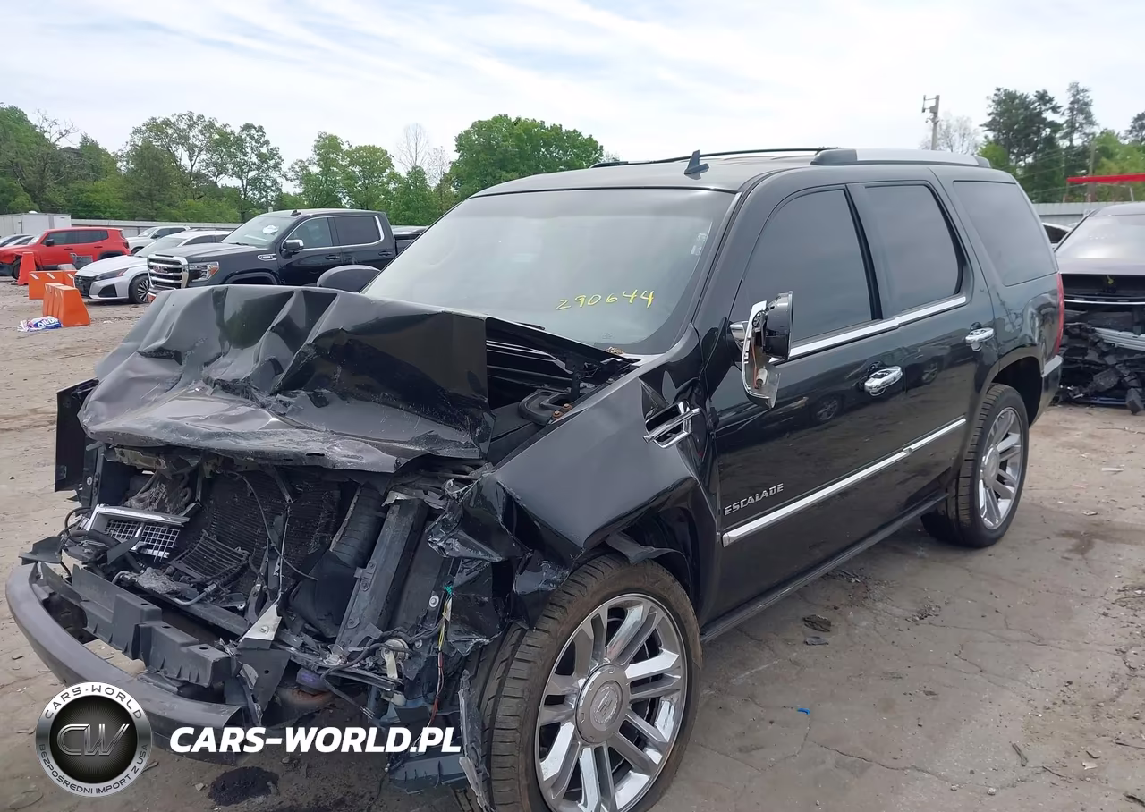 2011 Cadillac Escalade Platinum Edition VIN:1GYS3DEF4BR290644 - 2