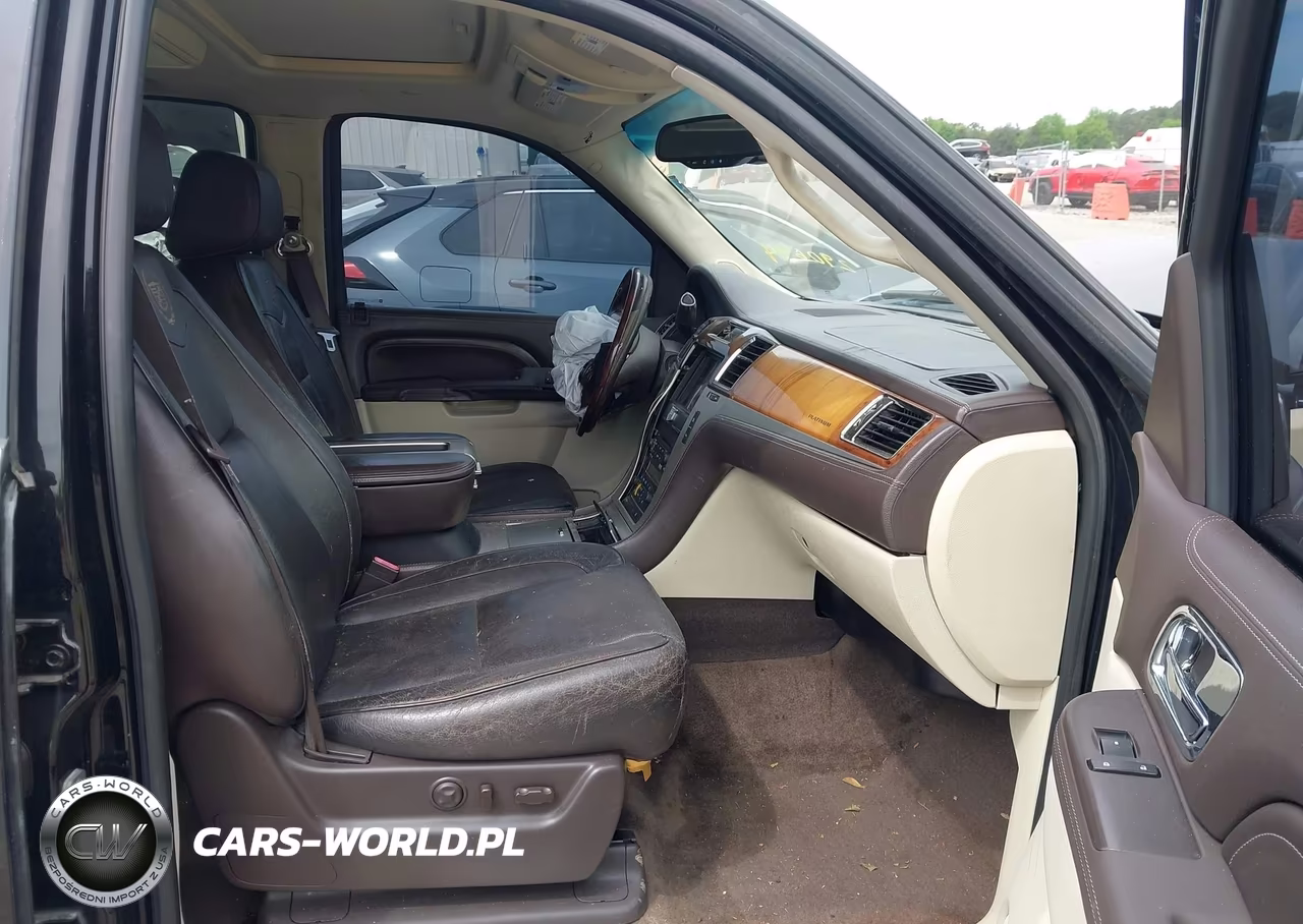 2011 Cadillac Escalade Platinum Edition VIN:1GYS3DEF4BR290644 - 5
