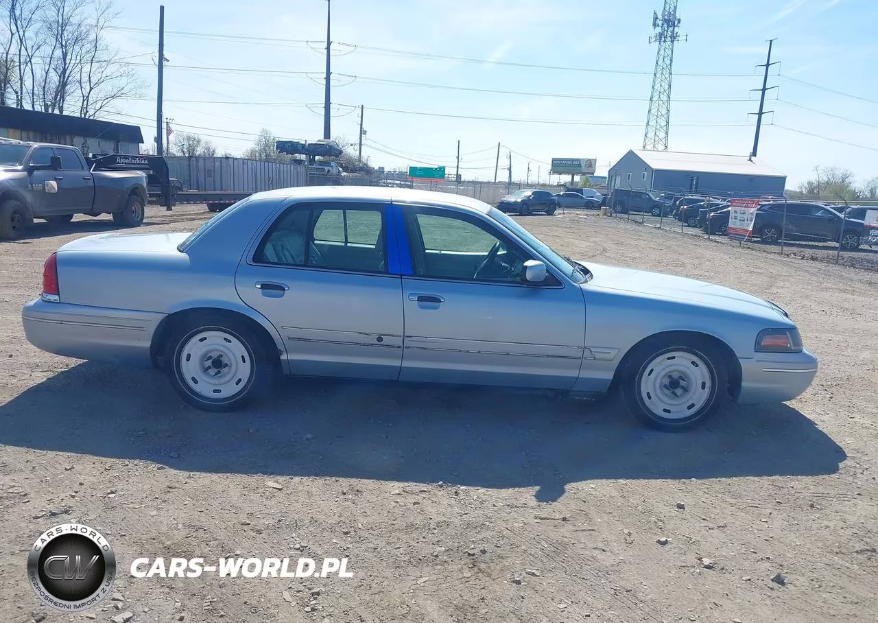 2003 Ford Crown Victoria Lx VIN:2FAHP74W13X150068 - 13