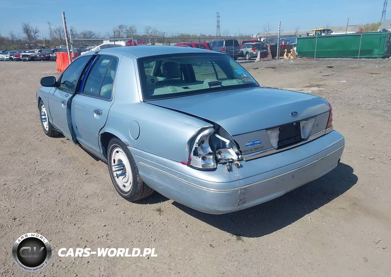 2003 Ford Crown Victoria Lx VIN:2FAHP74W13X150068 - 3