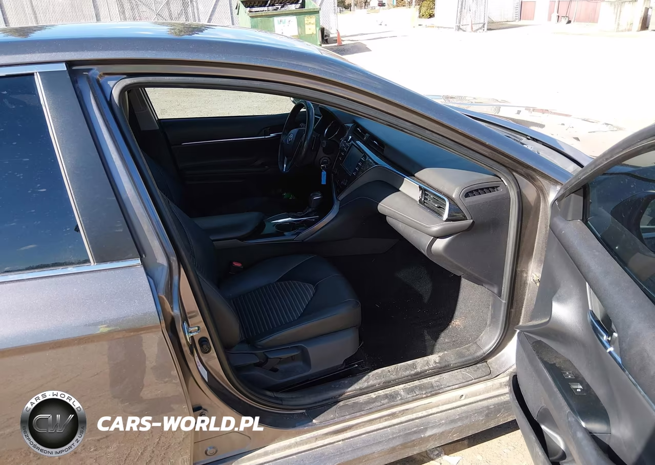 2018 Toyota Camry Se VIN:4T1B11HKXJU644094 - 5