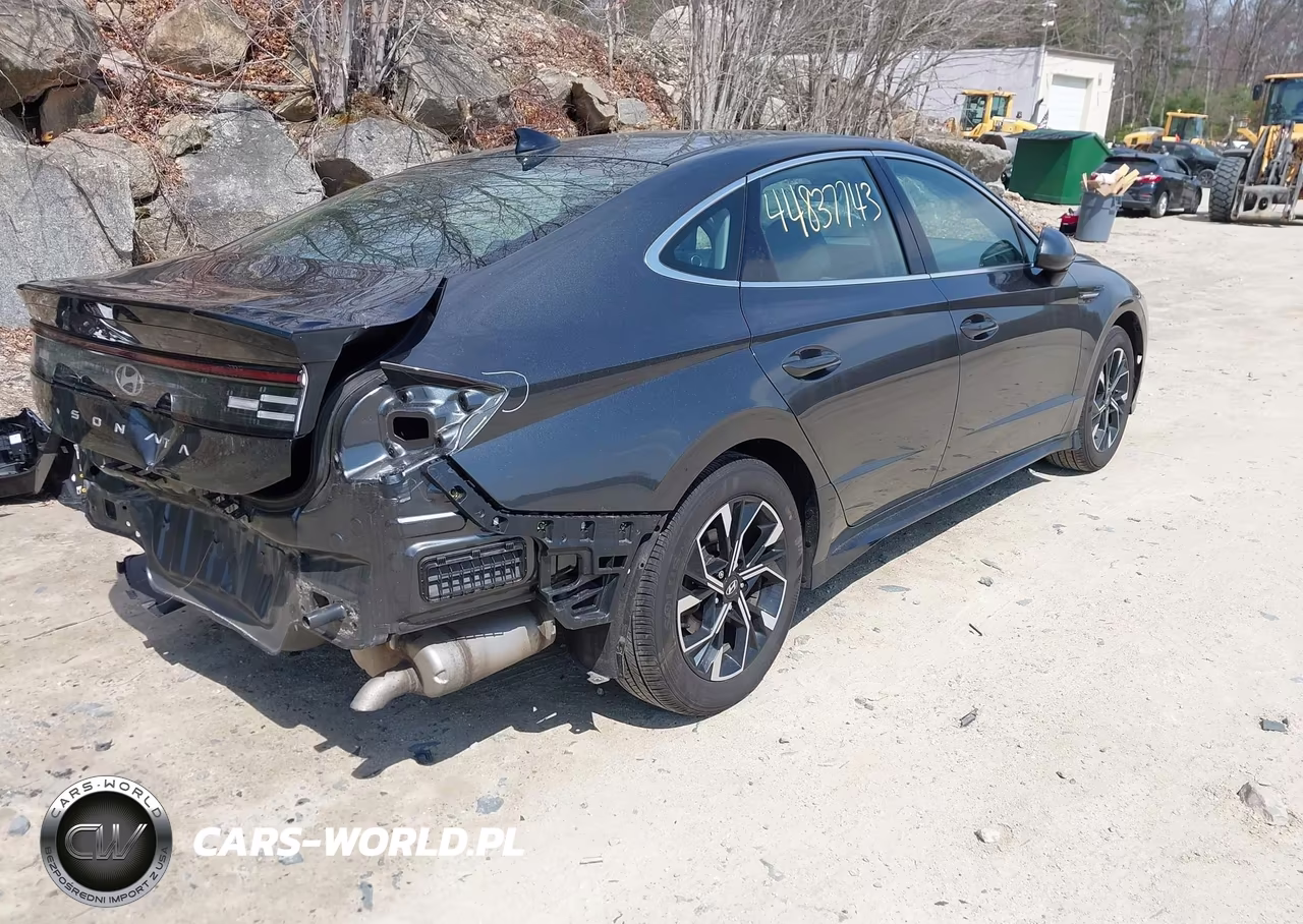 2025 Hyundai Sonata Sel VIN:KMHL64JA4SA484984 - 4