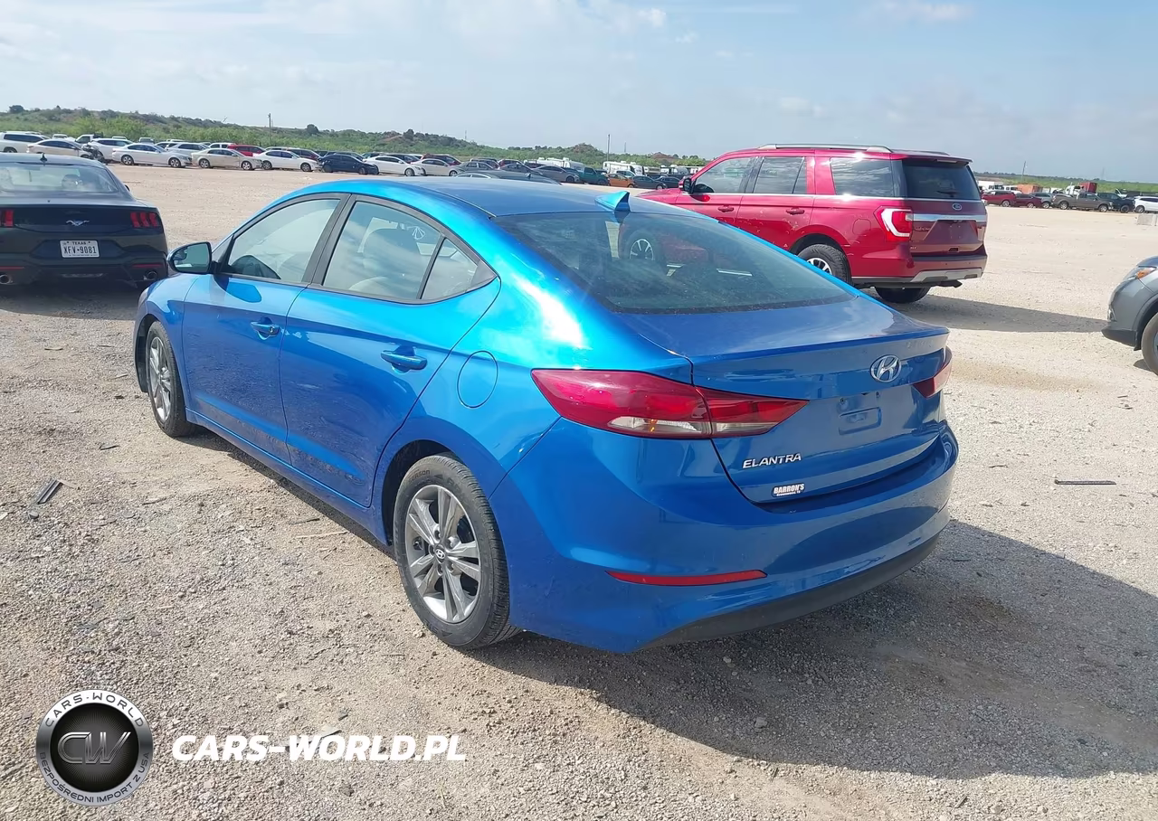 2017 Hyundai Elantra Se VIN:5NPD84LF2HH108779 - 3