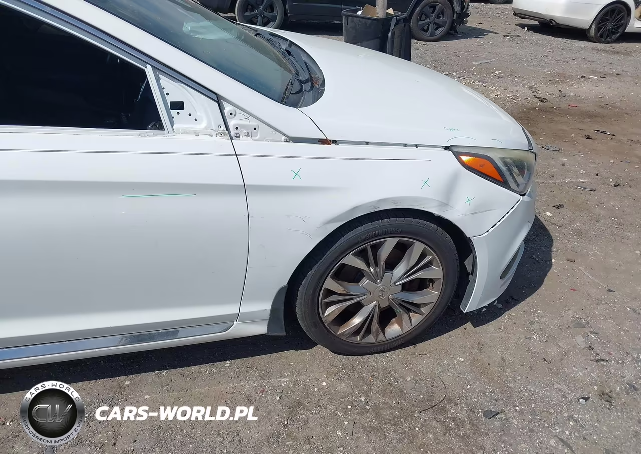 2015 Hyundai Sonata Limited 2.0T VIN:5NPE34AB1FH115397 - 17
