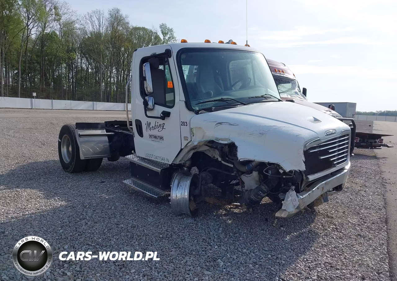 2020 Freightliner M2 106