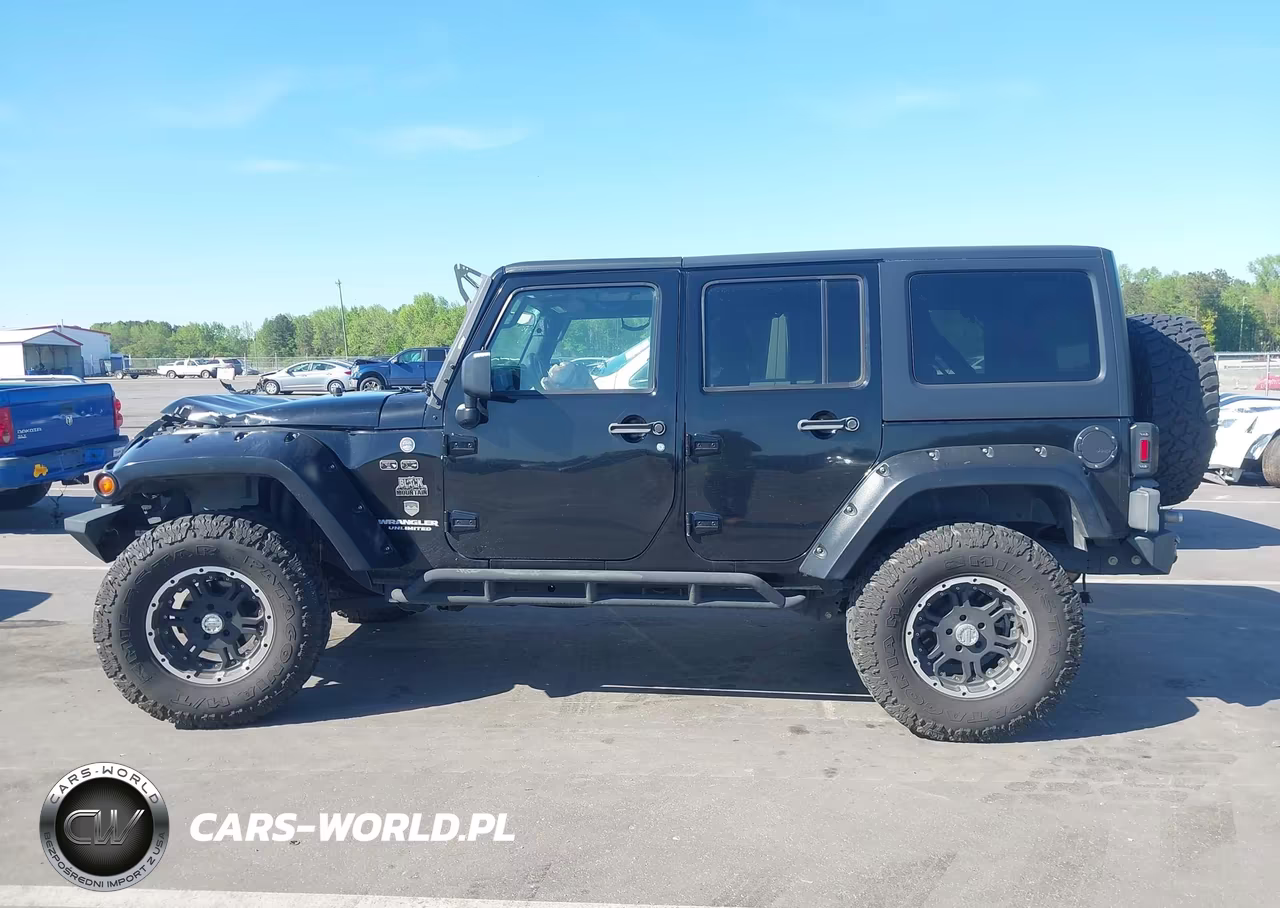 2011 Jeep Wrangler Unlimited Sport VIN:1J4BA3H10BL549553 - 14