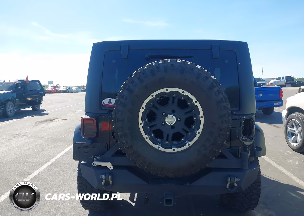 2011 Jeep Wrangler Unlimited Sport VIN:1J4BA3H10BL549553 - 16