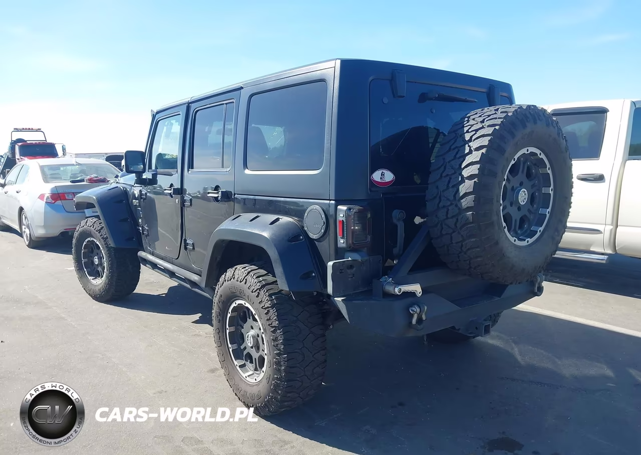 2011 Jeep Wrangler Unlimited Sport VIN:1J4BA3H10BL549553 - 3