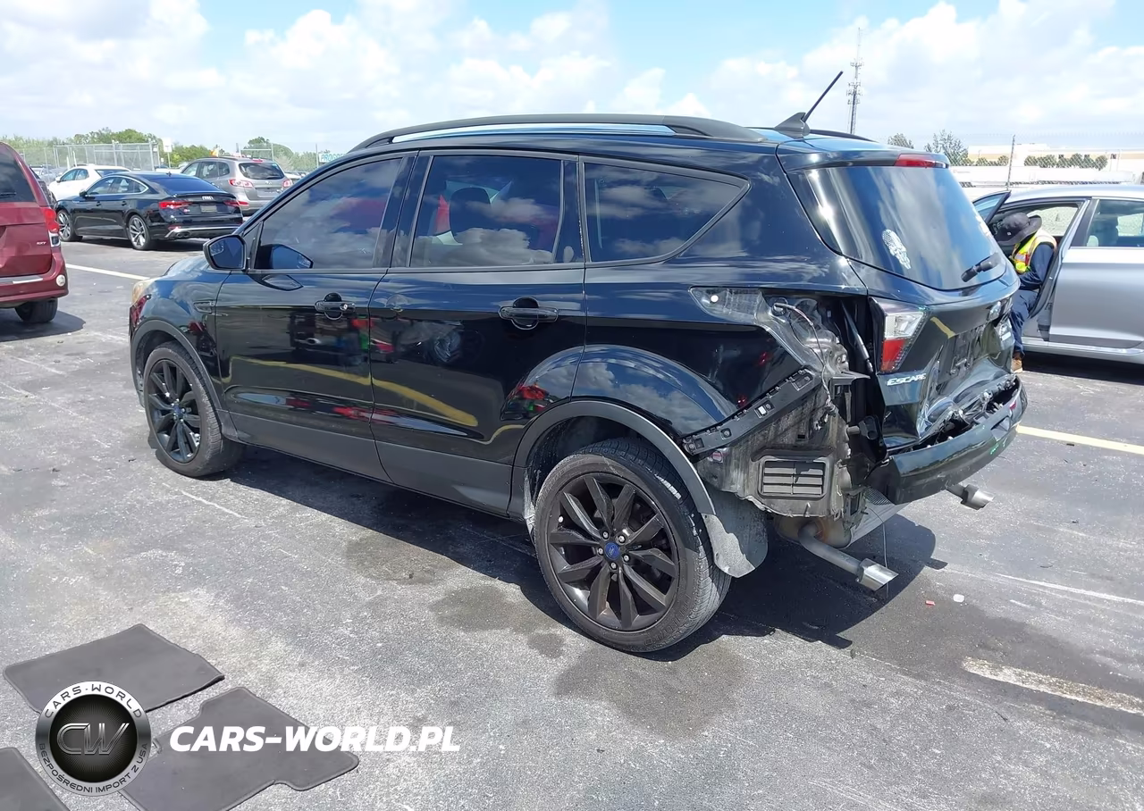 2018 Ford Escape Se VIN:1FMCU0GD9JUB04633 - 3
