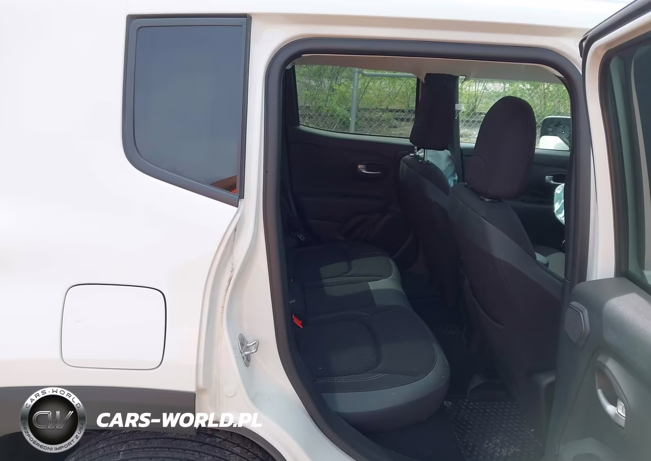 2023 Jeep Renegade Altitude 4X4 VIN:ZACNJDE11PPP32652 - 8